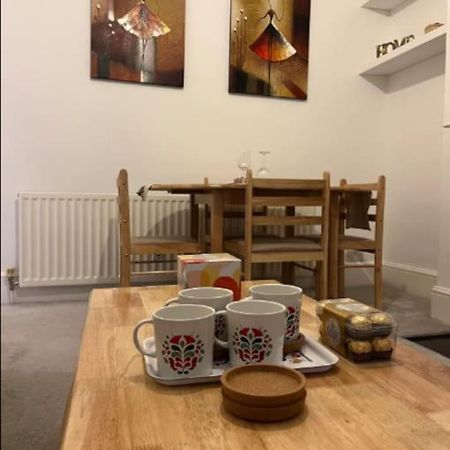 Two Bedroom Flat In לונדון מראה חיצוני תמונה