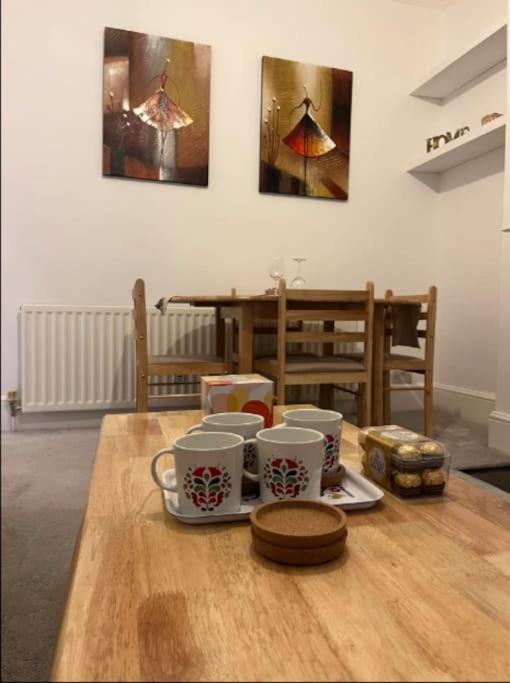Two Bedroom Flat In לונדון מראה חיצוני תמונה